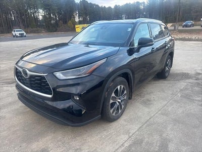 2021 Toyota HIGHLANDER XLE