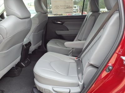 2026 Toyota Highlander Hybrid Hybrid XLE