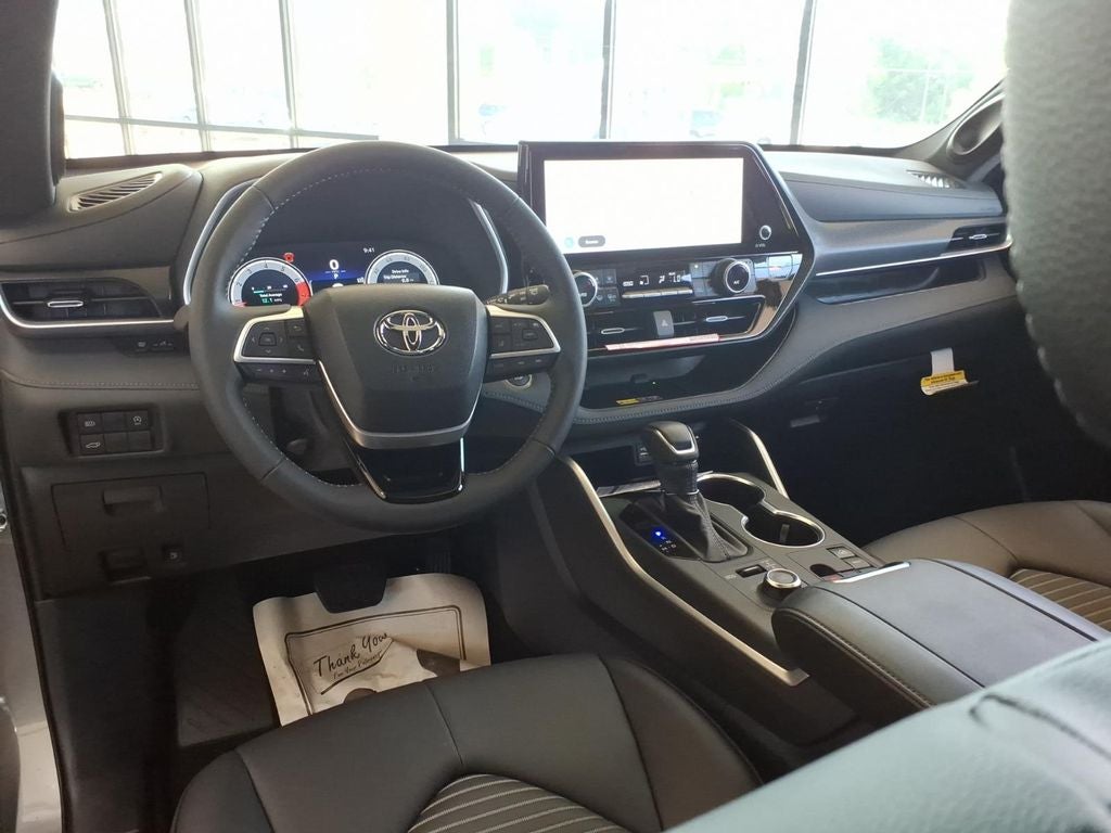 2026 Toyota Highlander XSE