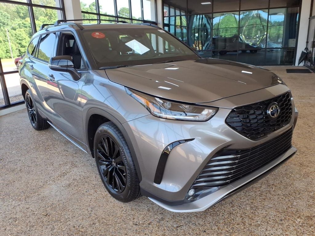 2026 Toyota Highlander XSE
