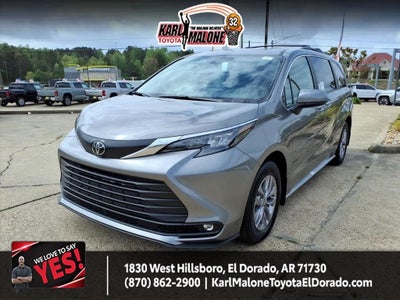 2026 Toyota Sienna XLE 8 Passenger