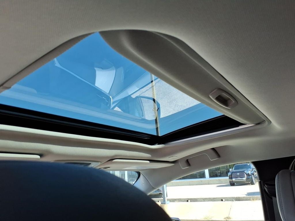 2025 Toyota Sienna XLE 8 Passenger