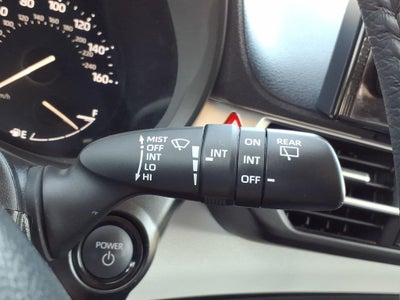 2025 Toyota Sienna XLE 8 Passenger