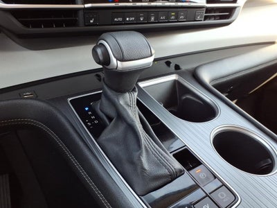 2025 Toyota Sienna XLE 8 Passenger