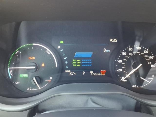 2025 Toyota Sienna XLE 8 Passenger