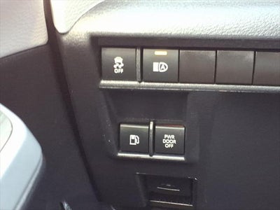 2025 Toyota Sienna XLE 8 Passenger