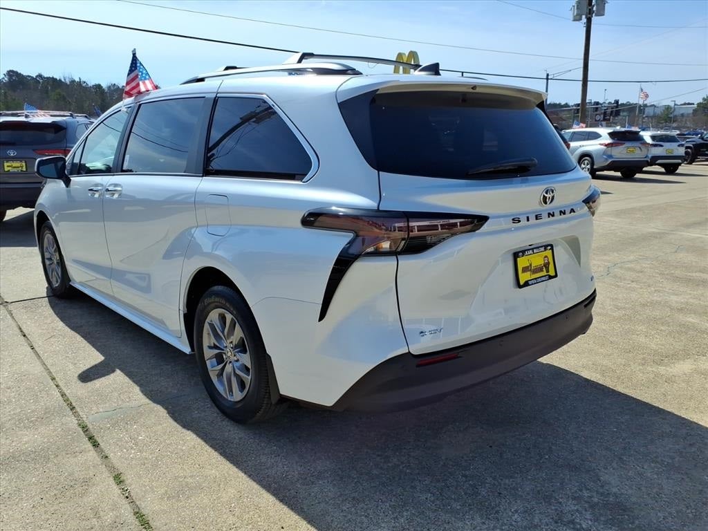 2026 Toyota Sienna XLE