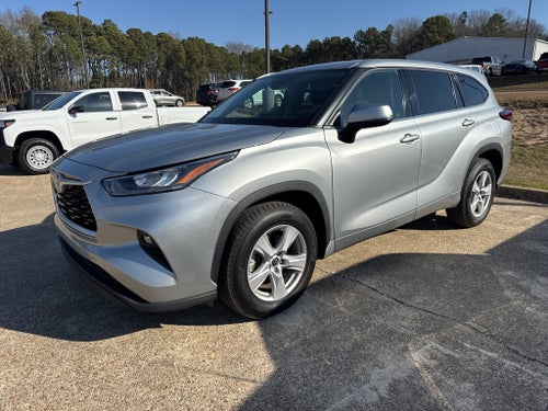 2020 Toyota Highlander LE