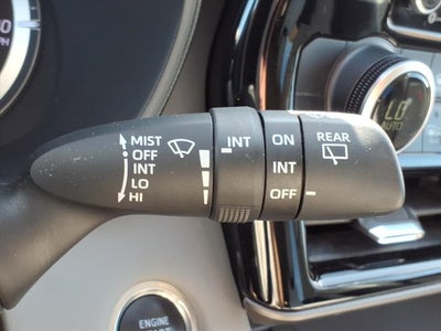 2020 Toyota Highlander LE