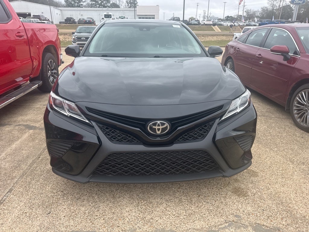 2018 Toyota CAMRY SE