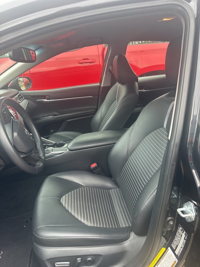 2018 Toyota CAMRY SE