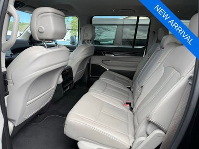 2024 Jeep Wagoneer L Base