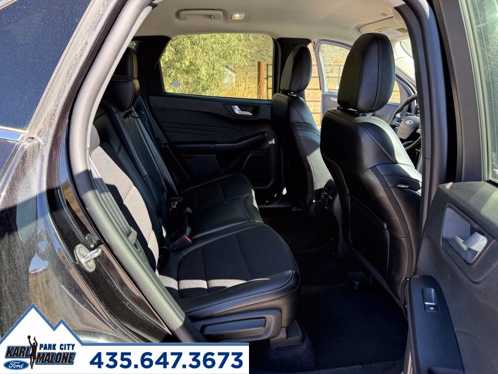 2025 Ford Escape Plug-In Hybrid Base