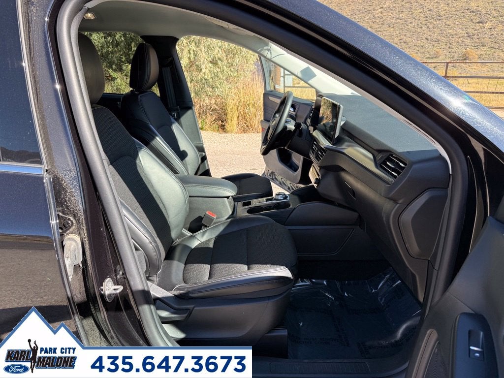 2025 Ford Escape Plug-In Hybrid Base