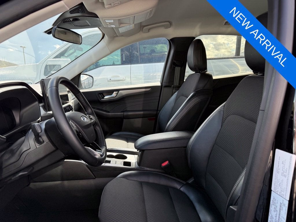 2025 Ford Escape Plug-In Hybrid Base
