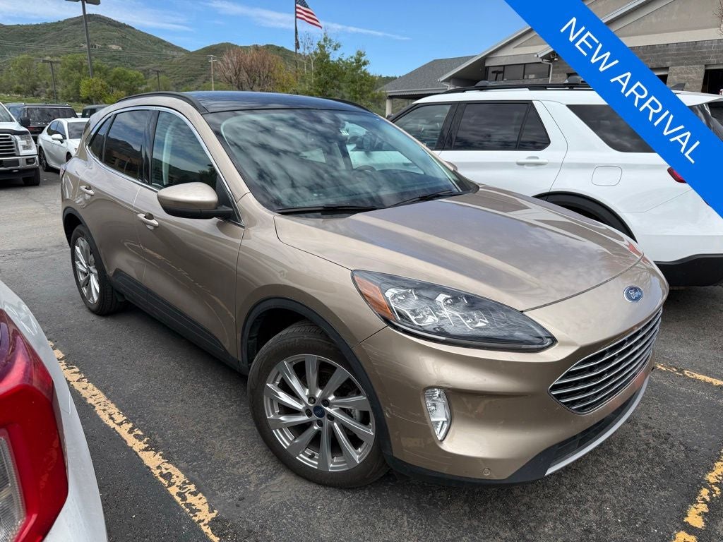 2021 Ford Escape Hybrid Titanium