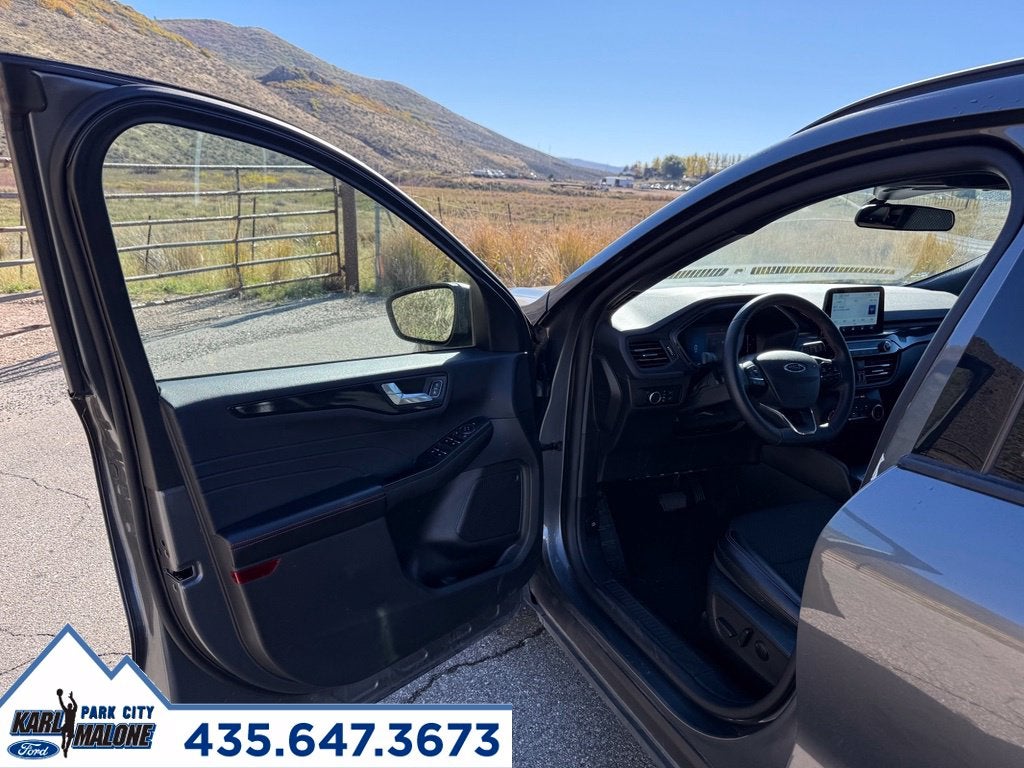 2025 Ford Escape ST-Line