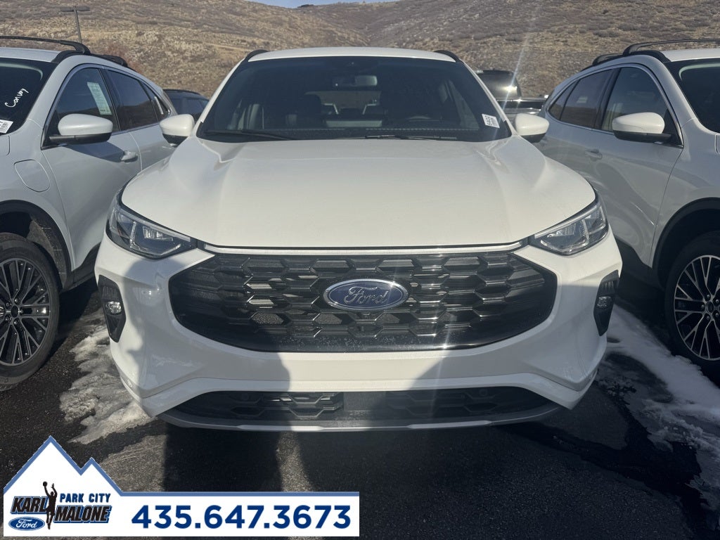 2026 Ford Escape ST-Line Elite