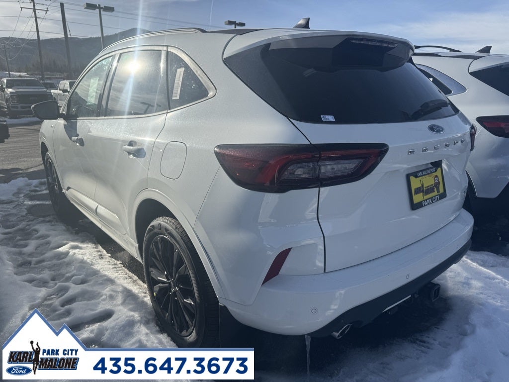 2026 Ford Escape ST-Line Elite