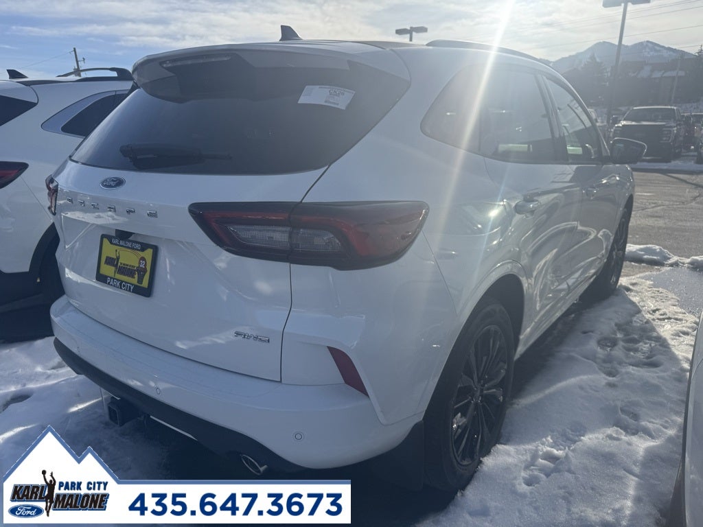 2026 Ford Escape ST-Line Elite