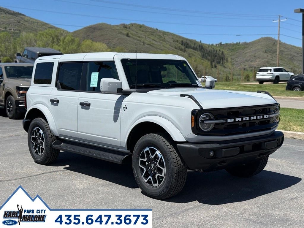 2026 Ford Bronco Outer Banks