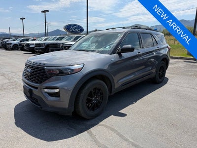 2022 Ford Explorer ST-Line