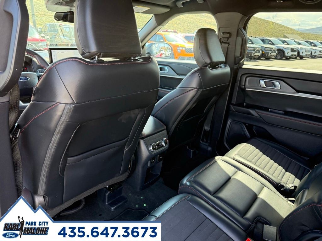 2025 Ford Explorer ST-Line