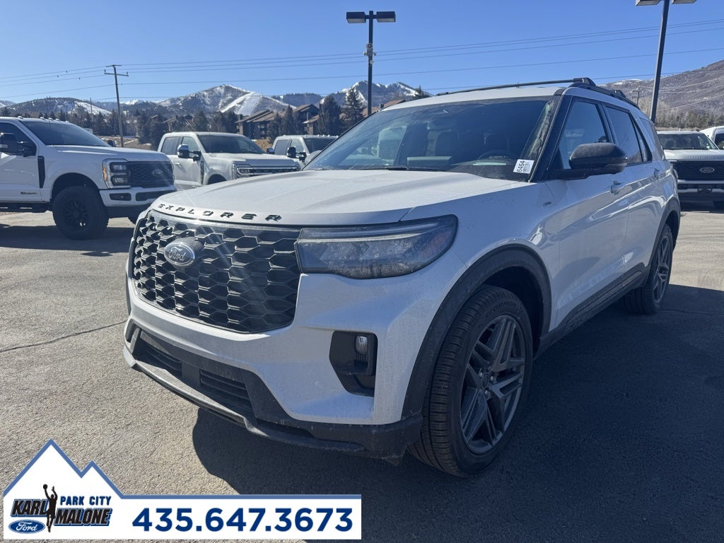 2026 Ford Explorer ST-Line
