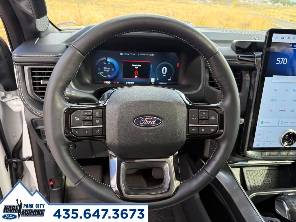2025 Ford F-150 Lightning Platinum