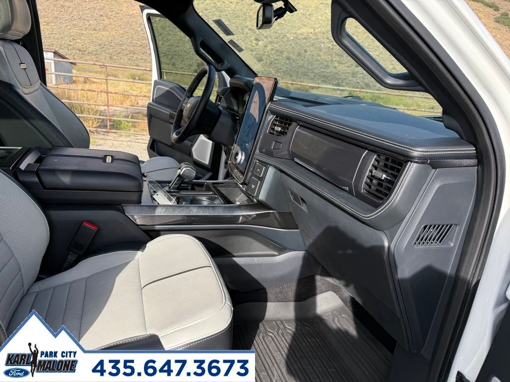 2025 Ford F-150 Lightning Platinum