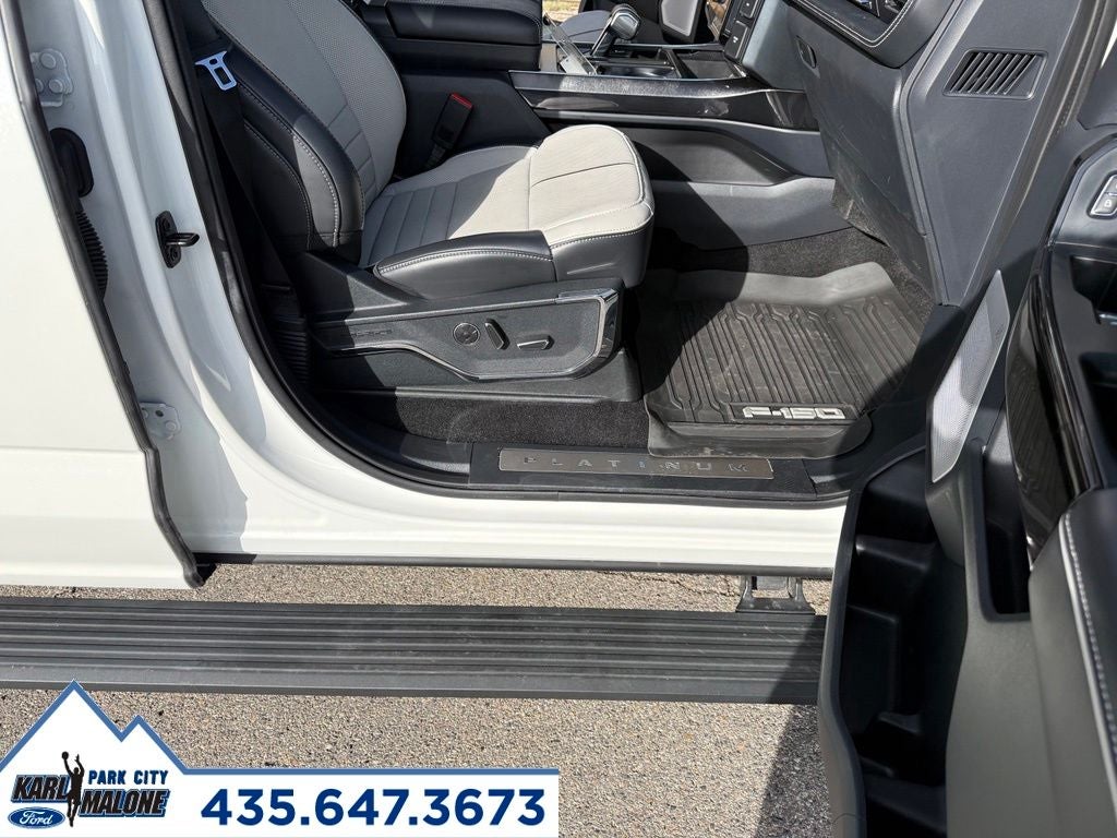 2025 Ford F-150 Lightning Platinum