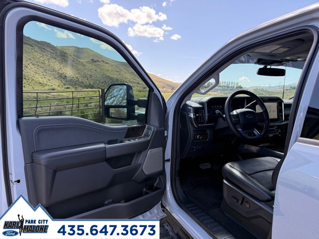 2025 Ford F-350SD Lariat