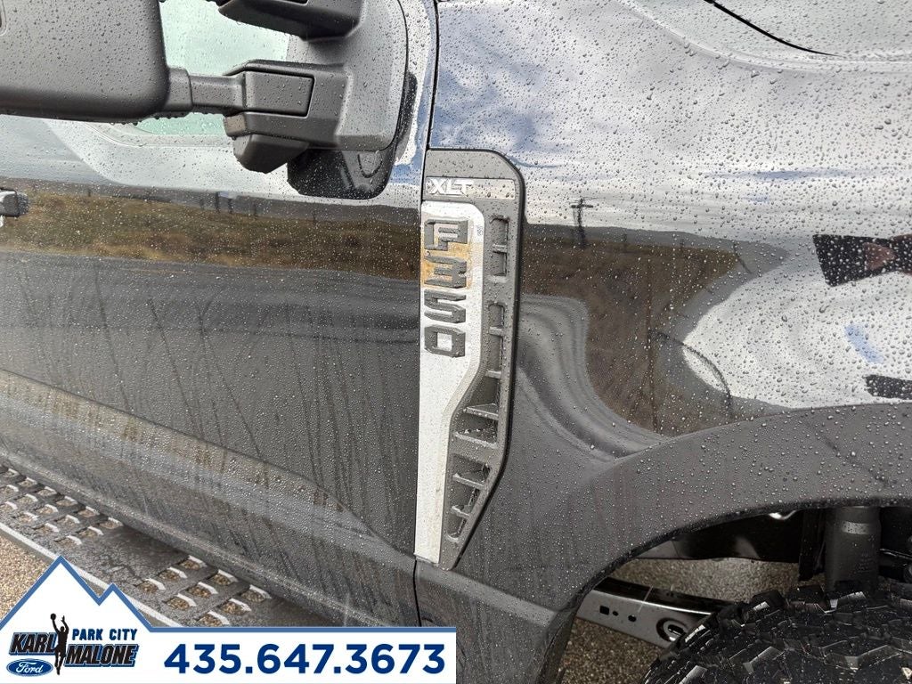 2027 Ford F-350SD XLT
