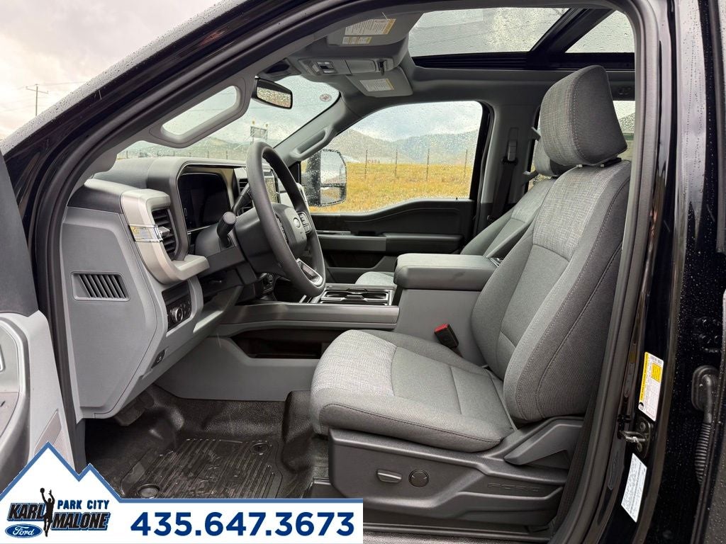 2027 Ford F-350SD XLT