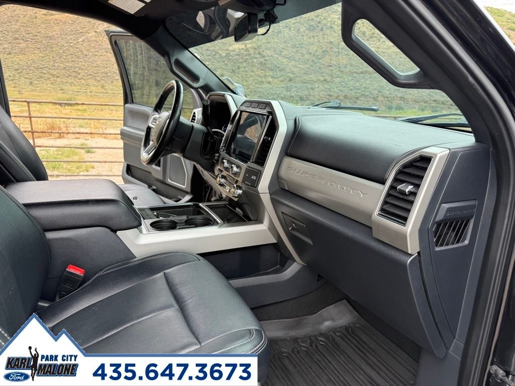 2022 Ford F-350SD Lariat