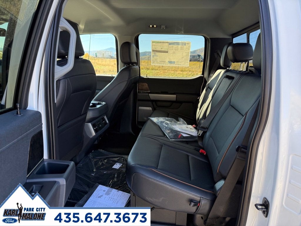 2027 Ford F-350SD Lariat DRW