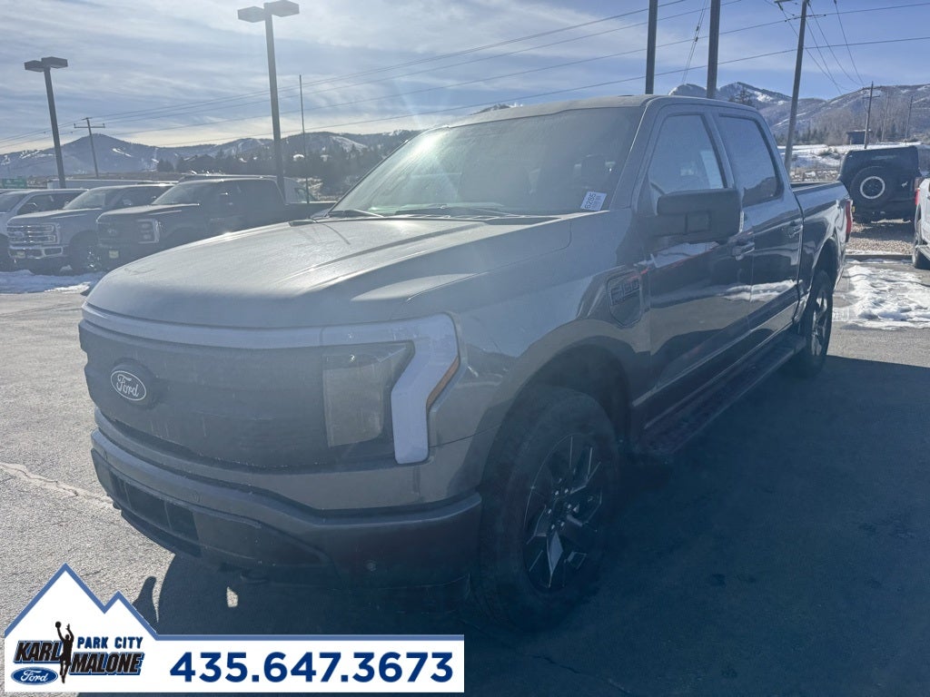 2025 Ford F-150 Lightning Flash