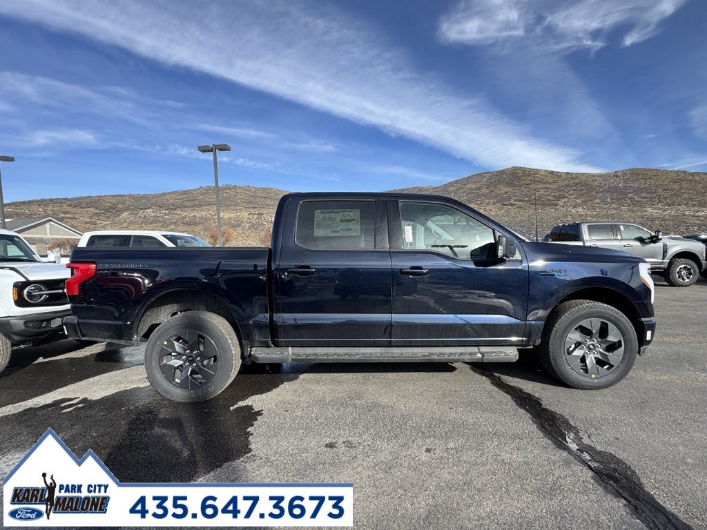 2025 Ford F-150 Lightning Flash