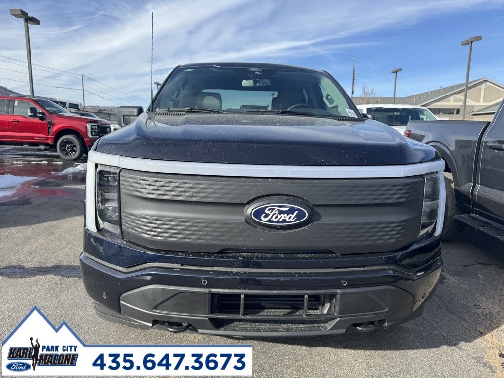 2025 Ford F-150 Lightning Flash