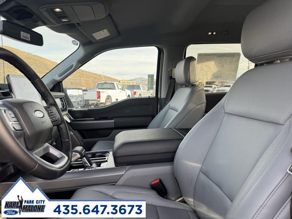 2025 Ford F-150 Lightning Flash