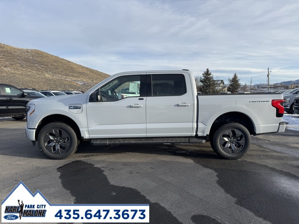 2025 Ford F-150 Lightning Flash