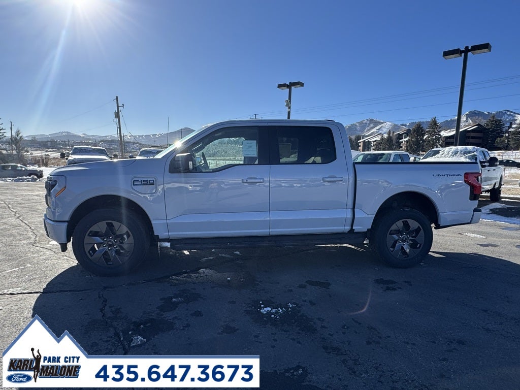 2025 Ford F-150 Lightning Flash