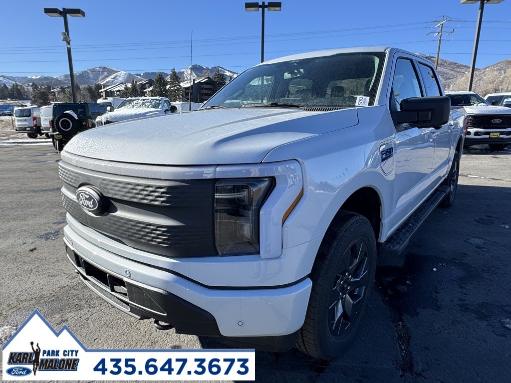 2025 Ford F-150 Lightning Flash