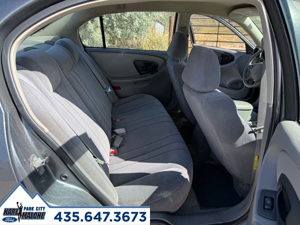 2004 Chevrolet Malibu Base