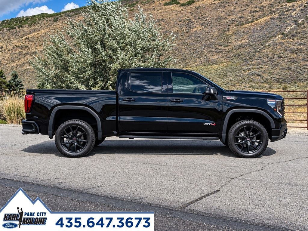 2022 GMC Sierra 1500 AT4