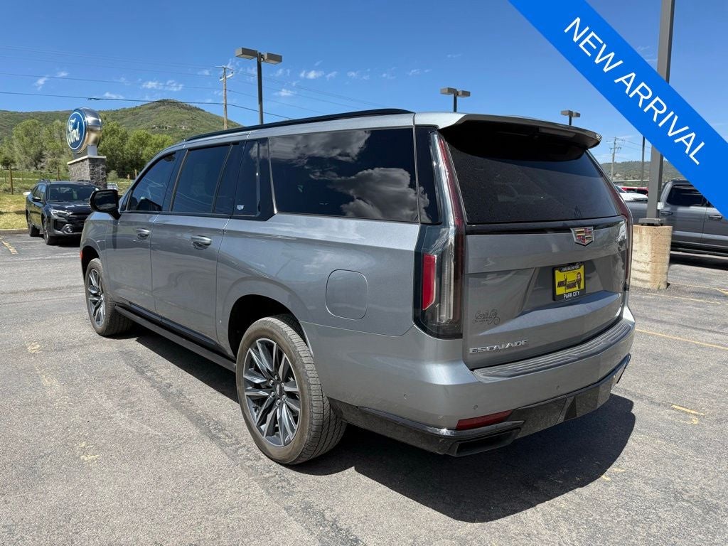 2023 Cadillac Escalade ESV Sport