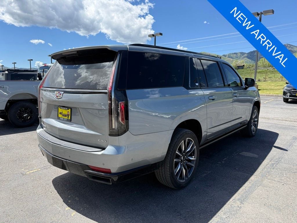 2023 Cadillac Escalade ESV Sport