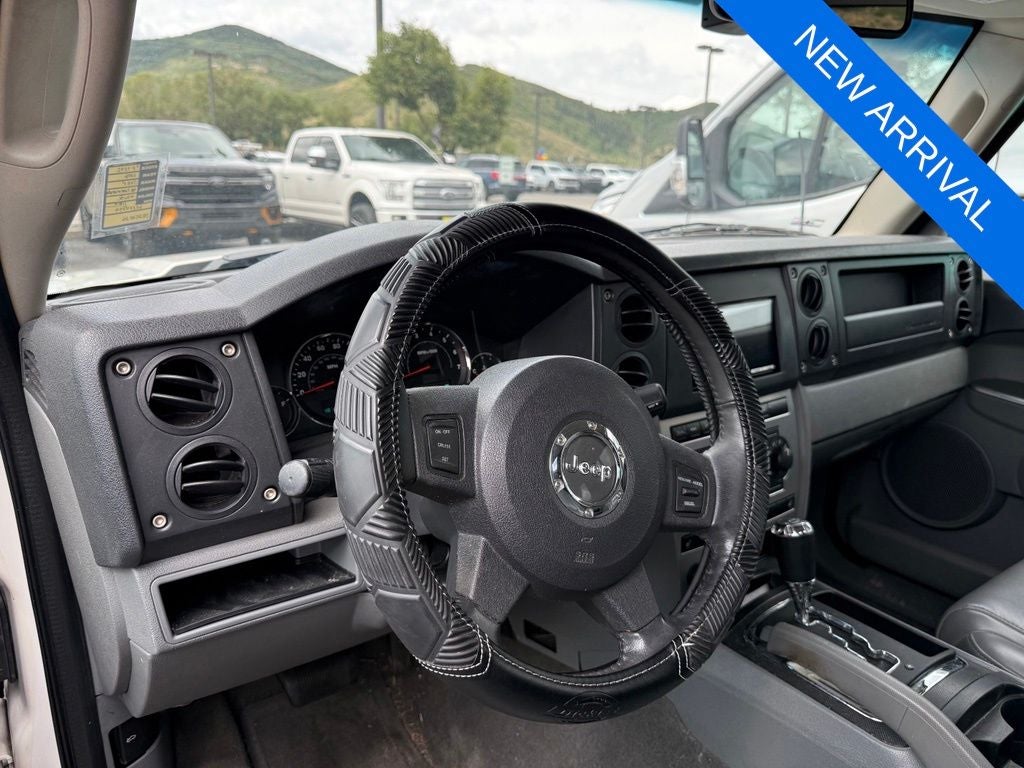 2006 Jeep Commander Base