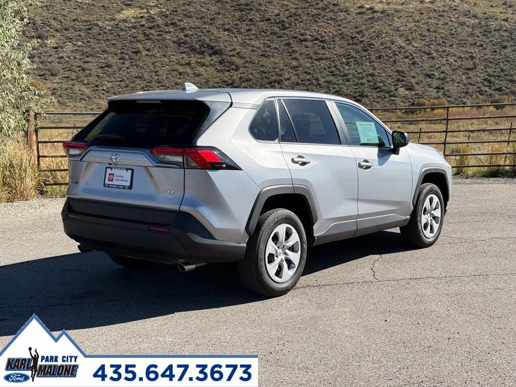 2025 Toyota RAV4 LE