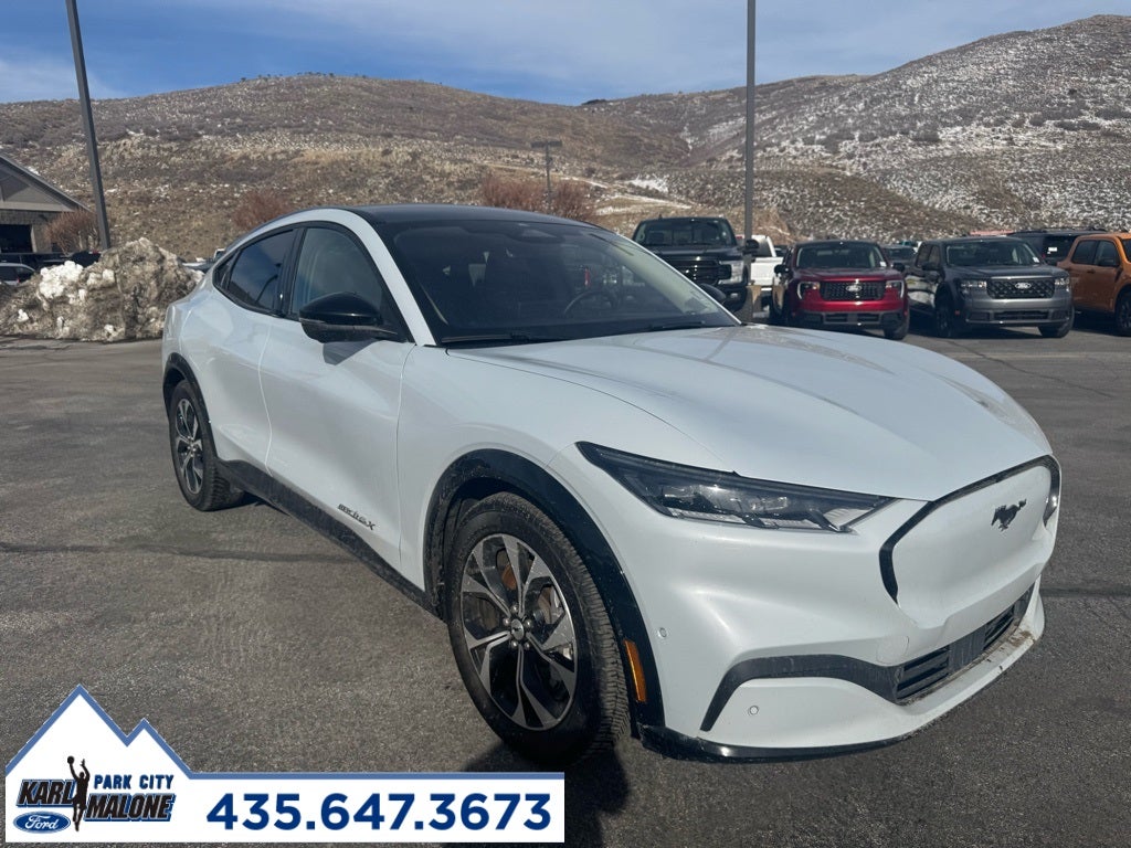 2022 Ford Mustang Mach-E Premium